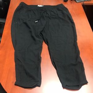 Comfy loose fit pants. Pockets on front.